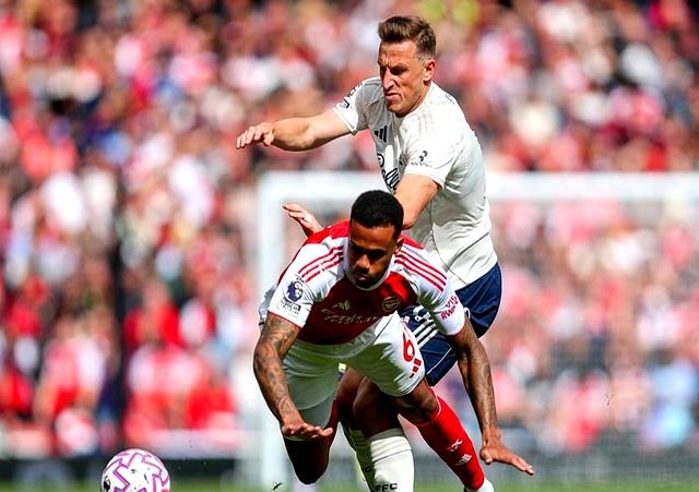 英超赛后走向成谜，俄克拉荷马雷霆内部沟通，球迷炸锅，训练强度明显提升的简单介绍