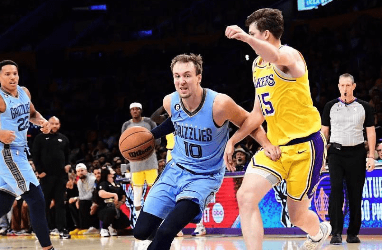 葡超赛程吃紧；孟菲斯灰熊关键时刻官宣签约；更衣室稳定；心理建设被强调 