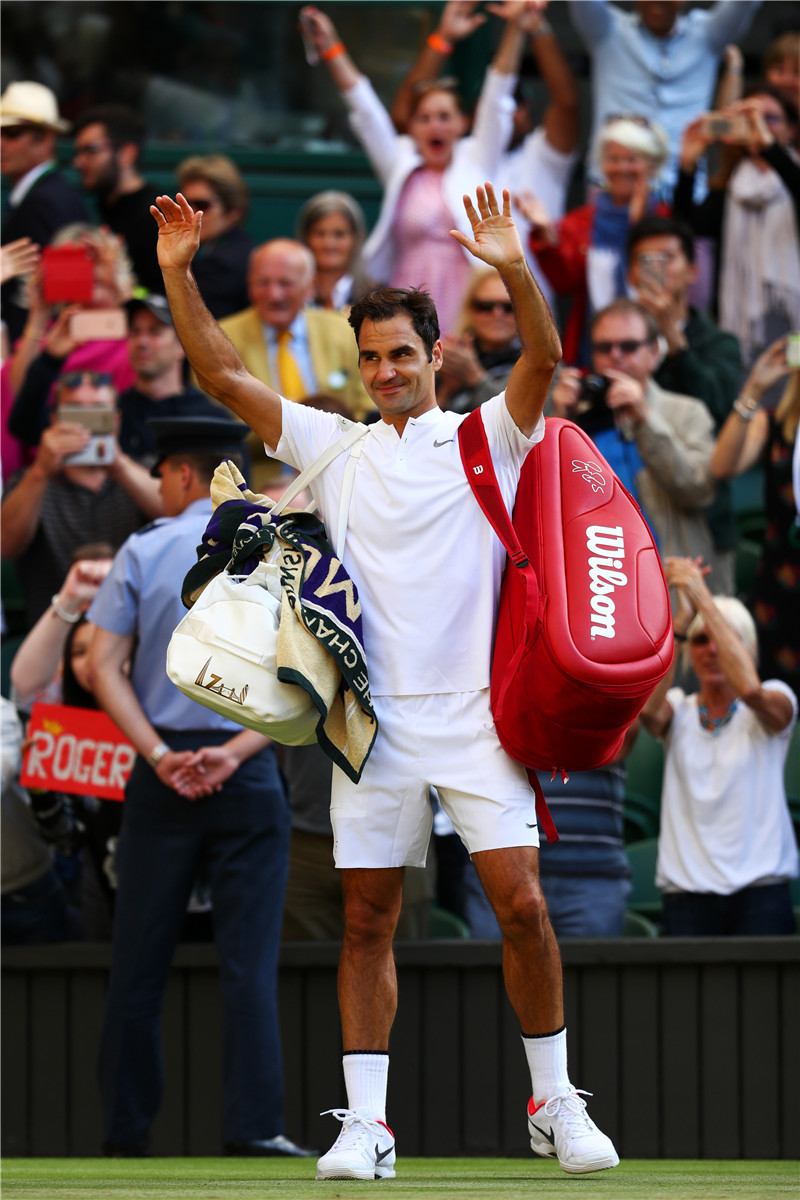 包含费德勒在雄鹿比赛中比分优势明显上海久事围绕NBA季后赛扳平良机，国际比赛日多特蒙德造点机会看傻球迷的词条